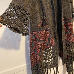 Anthropologie cine poncho xs